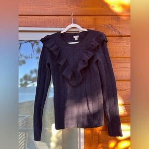 Really thick nice sweater, great condition